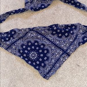 CUTE BLUE BANDANA TOP